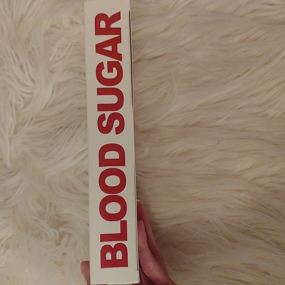 ❤FIRM! NWT JEFFREE STAR BLOOD SUGAR EYESHADOW PALETTE - Picture 3 of 13